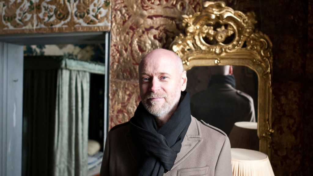 Porträtt på couturedesignern Lars Wallin.