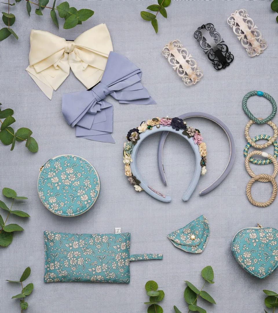 Diadem, rosetter och produkter med blomstermotiv