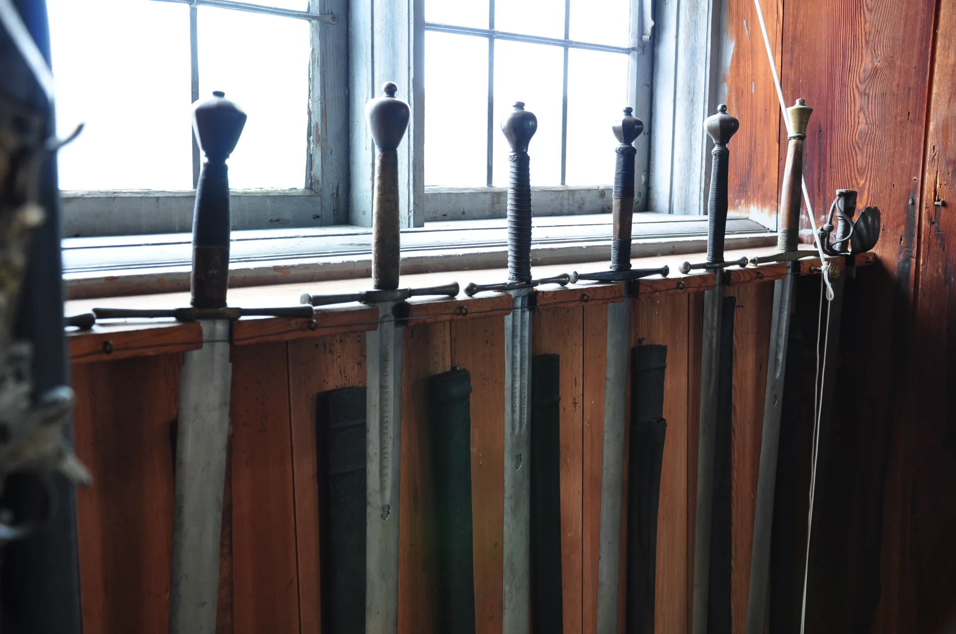 Bödelssvärd utställda på Skoklosters slott.